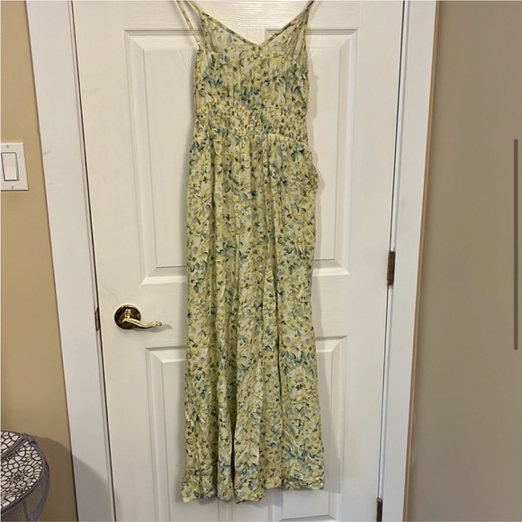 AMERICAN EAGLE CUT OUT JUMPSUIT - Picture 5 of 7